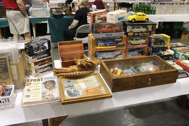 More items for sale at the 2012 show